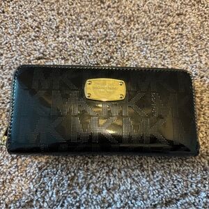 Michael Kors Black and Gold Wallet